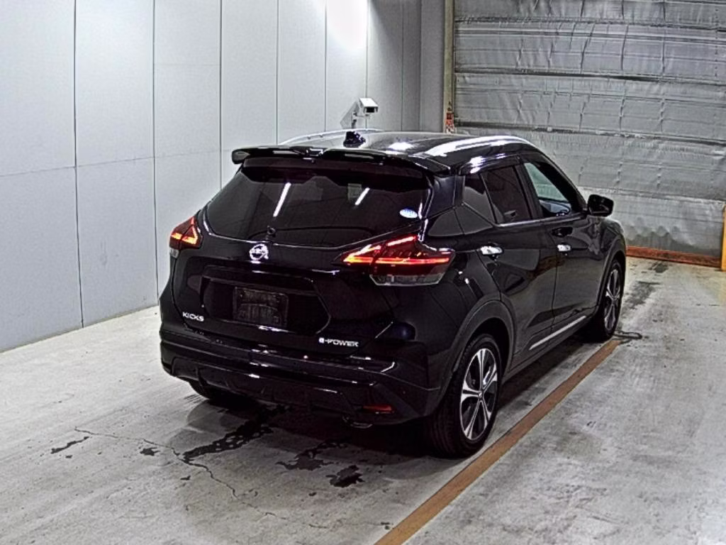 NISSAN KICKS
