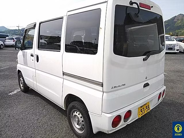 MITSUBISHI MINICAB