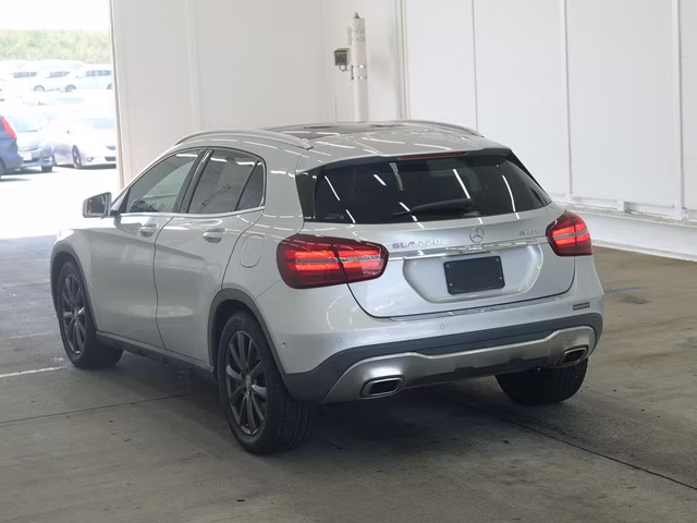 MERCEDES-BENZ GLA-CLASS