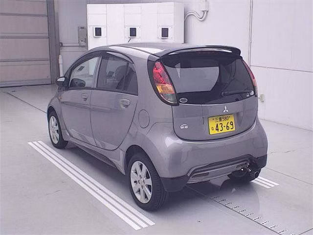 MITSUBISHI I