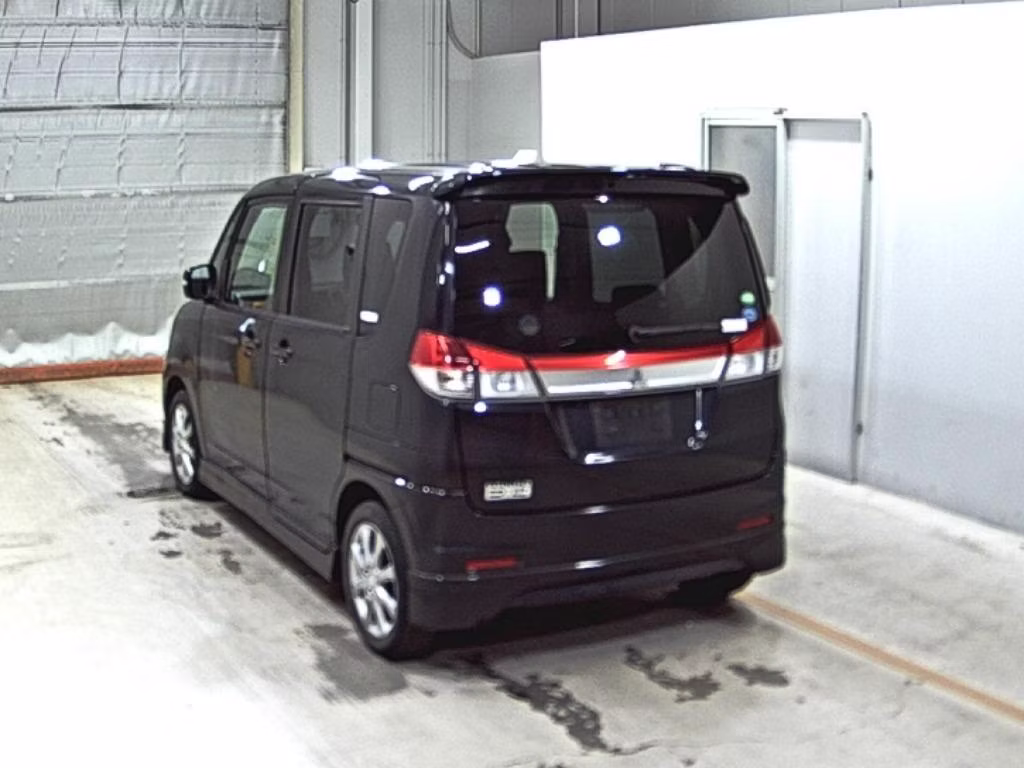 MITSUBISHI DELICA D:2