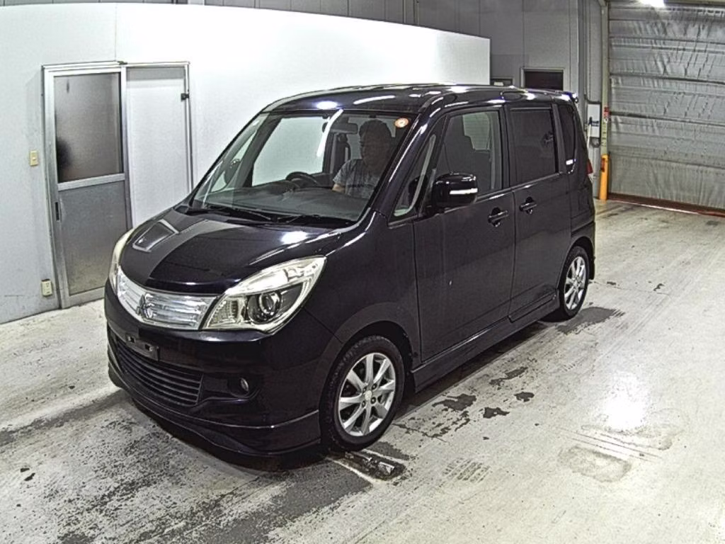 MITSUBISHI DELICA D:2