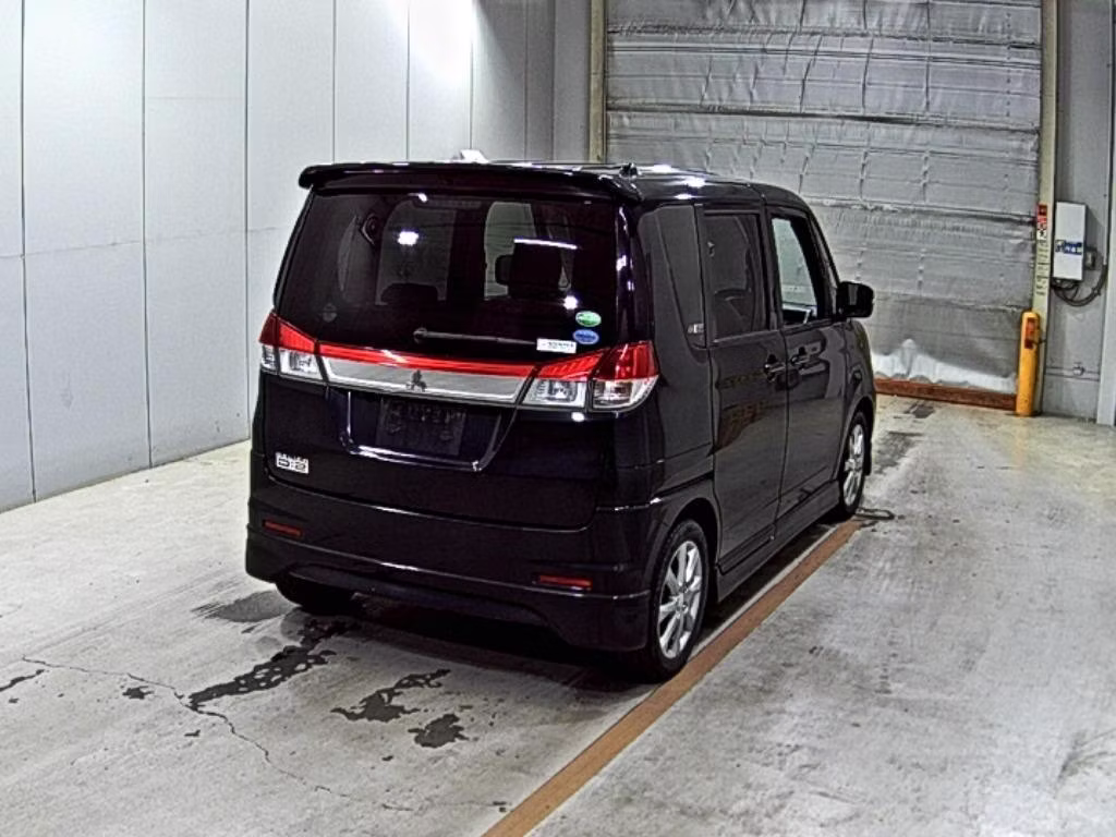 MITSUBISHI DELICA D:2