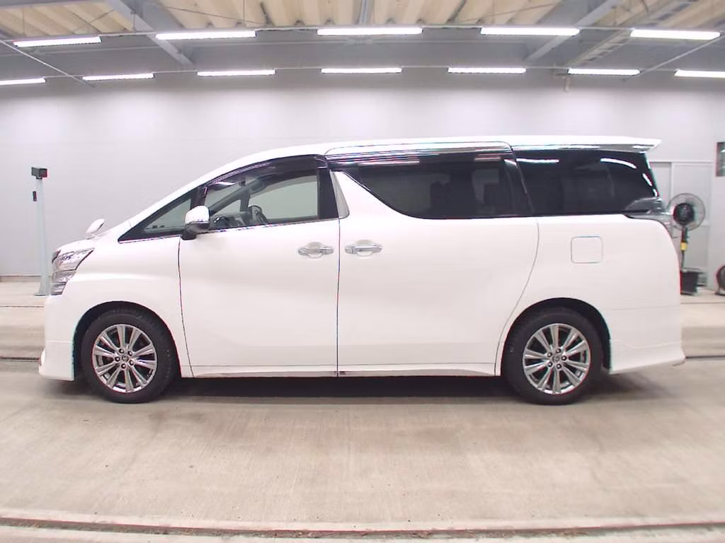 TOYOTA VELLFIRE