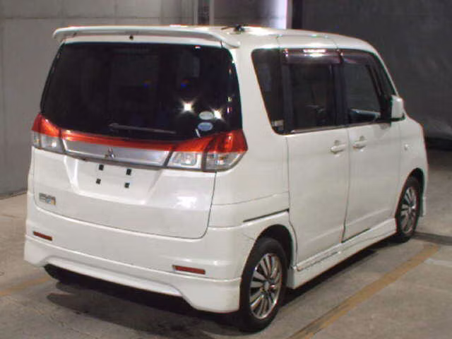 MITSUBISHI DELICA D:2