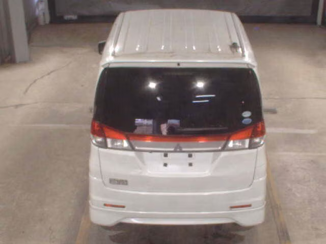MITSUBISHI DELICA D:2