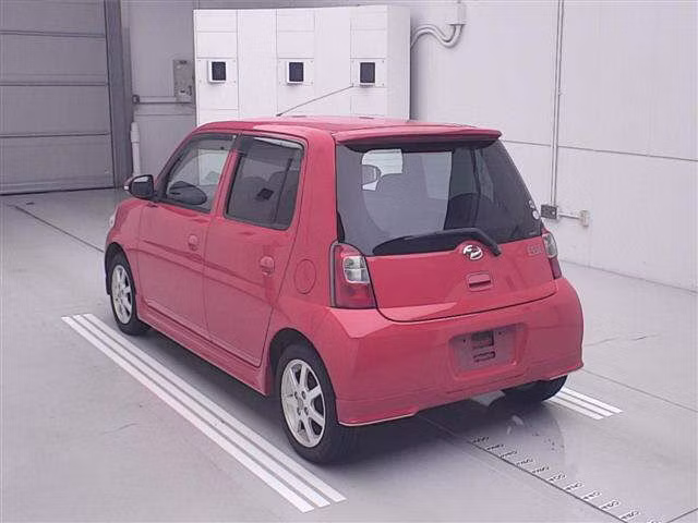 DAIHATSU ESSE