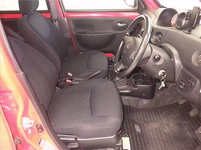 DAIHATSU ESSE