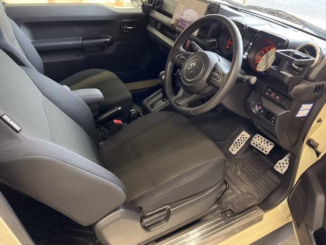 SUZUKI JIMNY SIERRA