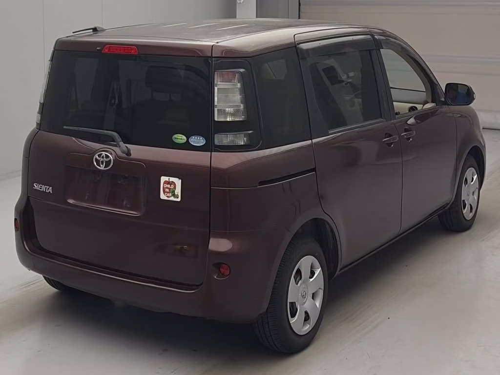 TOYOTA SIENTA