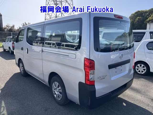 NISSAN NV350 CARAVAN