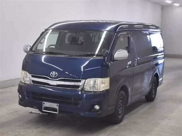 TOYOTA HIACE