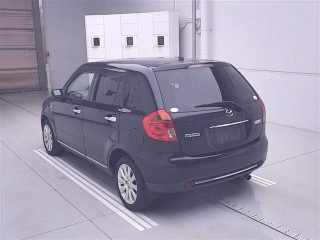 MAZDA VERISA