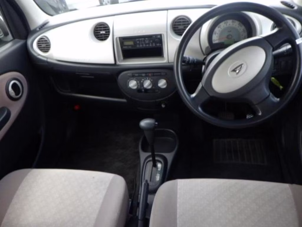 DAIHATSU MIRA GINO