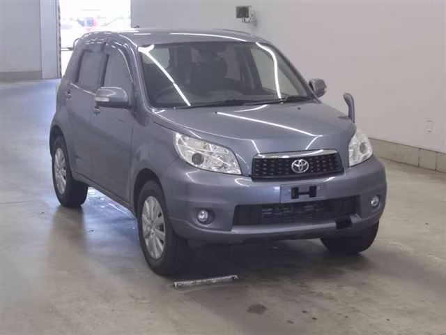 TOYOTA RUSH