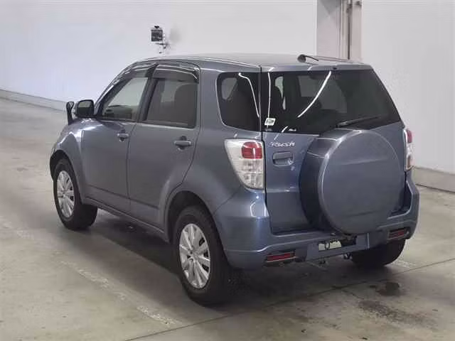 TOYOTA RUSH
