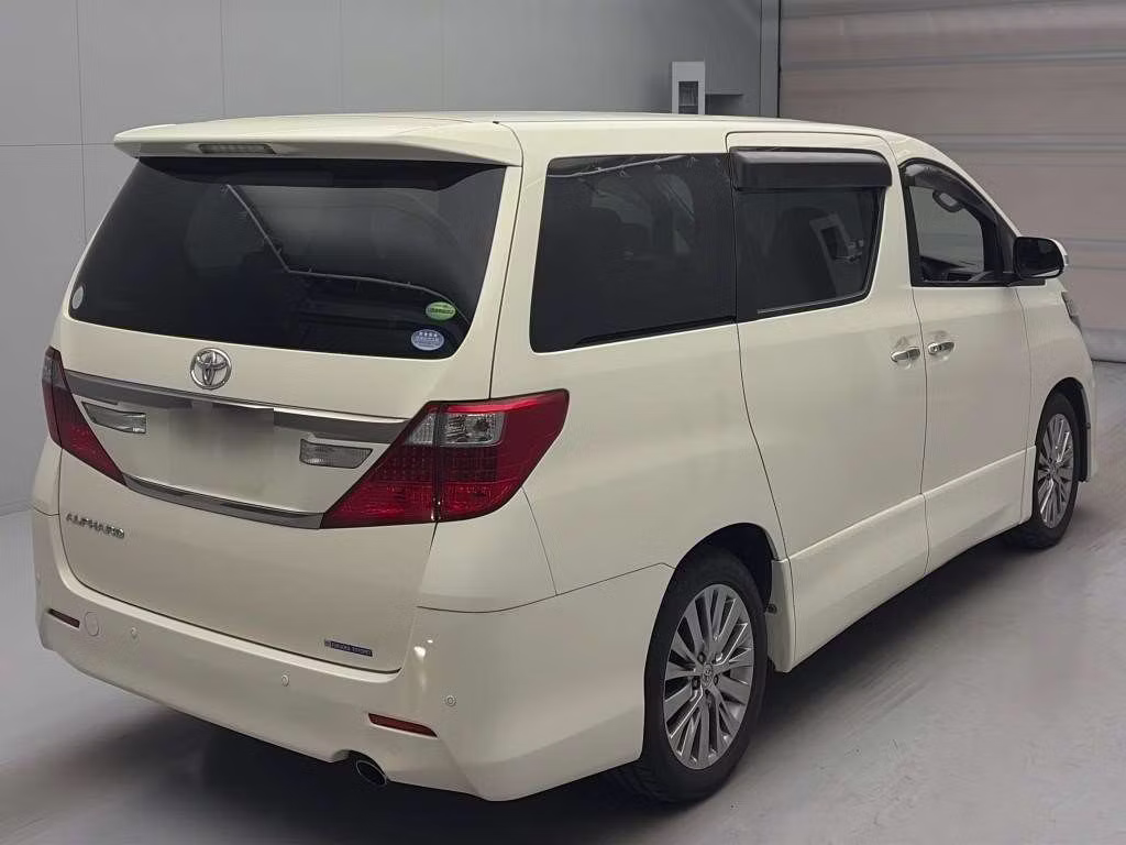 TOYOTA ALPHARD