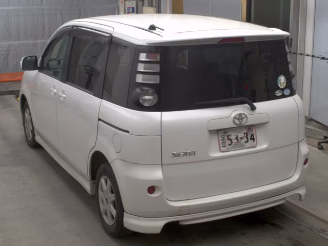 TOYOTA SIENTA