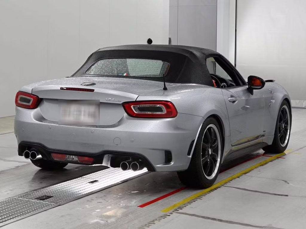 ABARTH 124 SPIDER