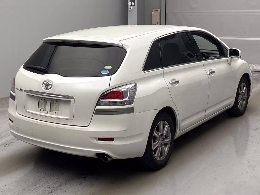 TOYOTA MARK X ZIO
