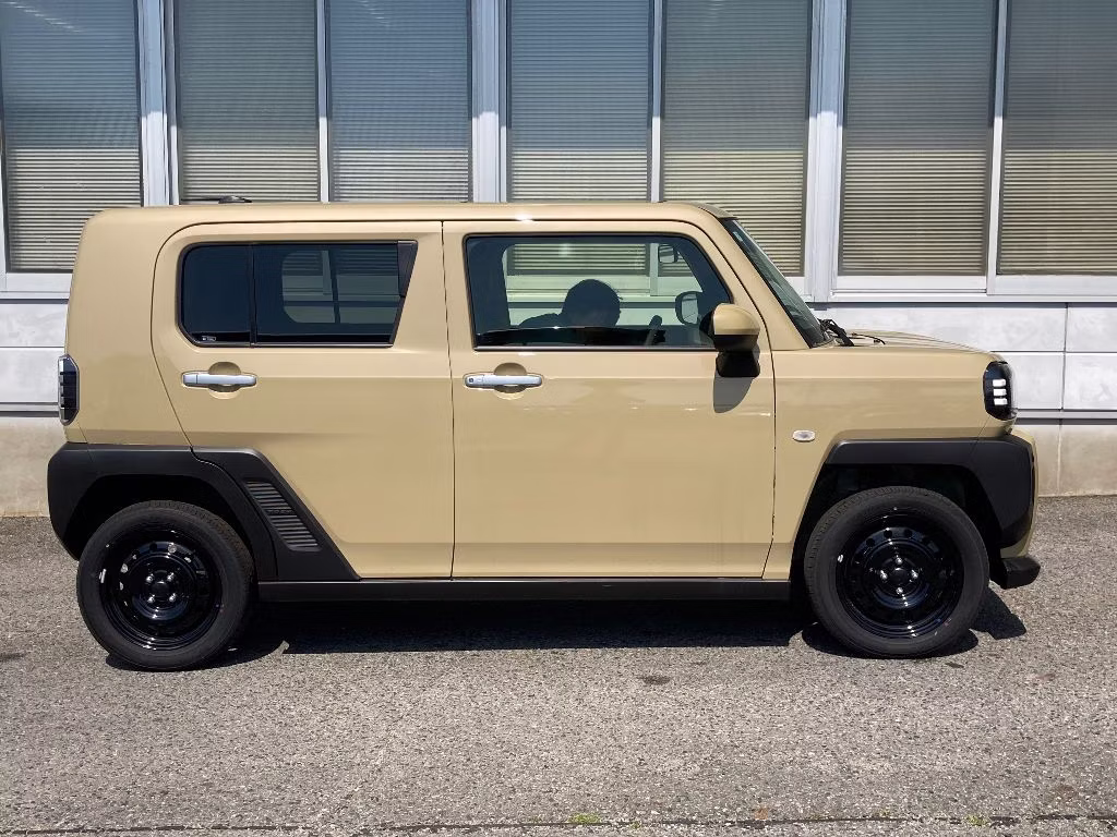 DAIHATSU TAFT