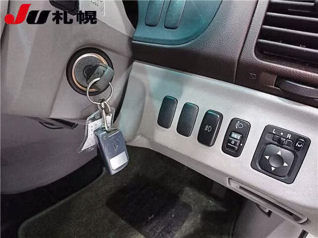 MITSUBISHI GRANDIS