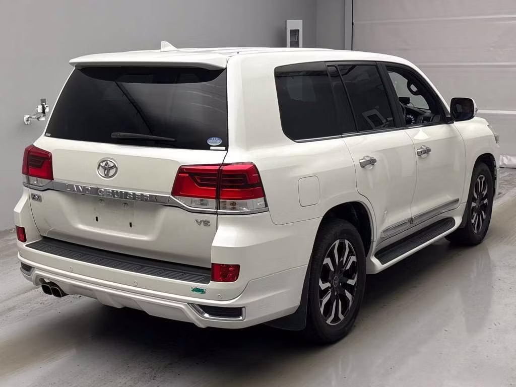 TOYOTA LAND CRUISER