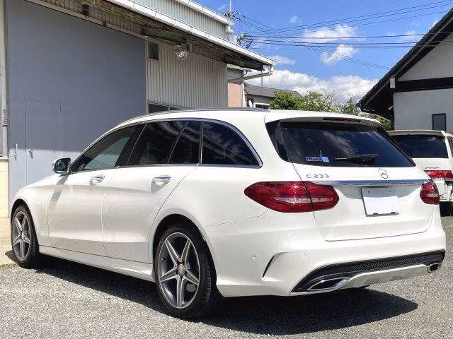MERCEDES-BENZ C-CLASS