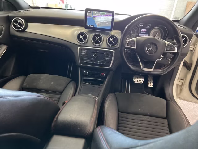 MERCEDES-BENZ CLA-CLASS