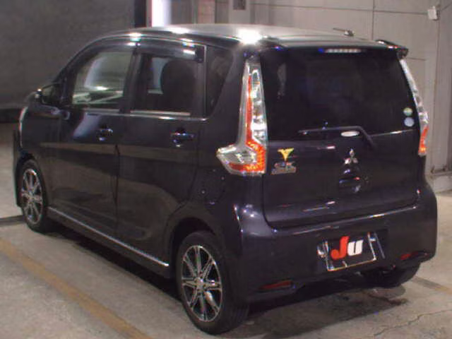 MITSUBISHI EK CUSTOM