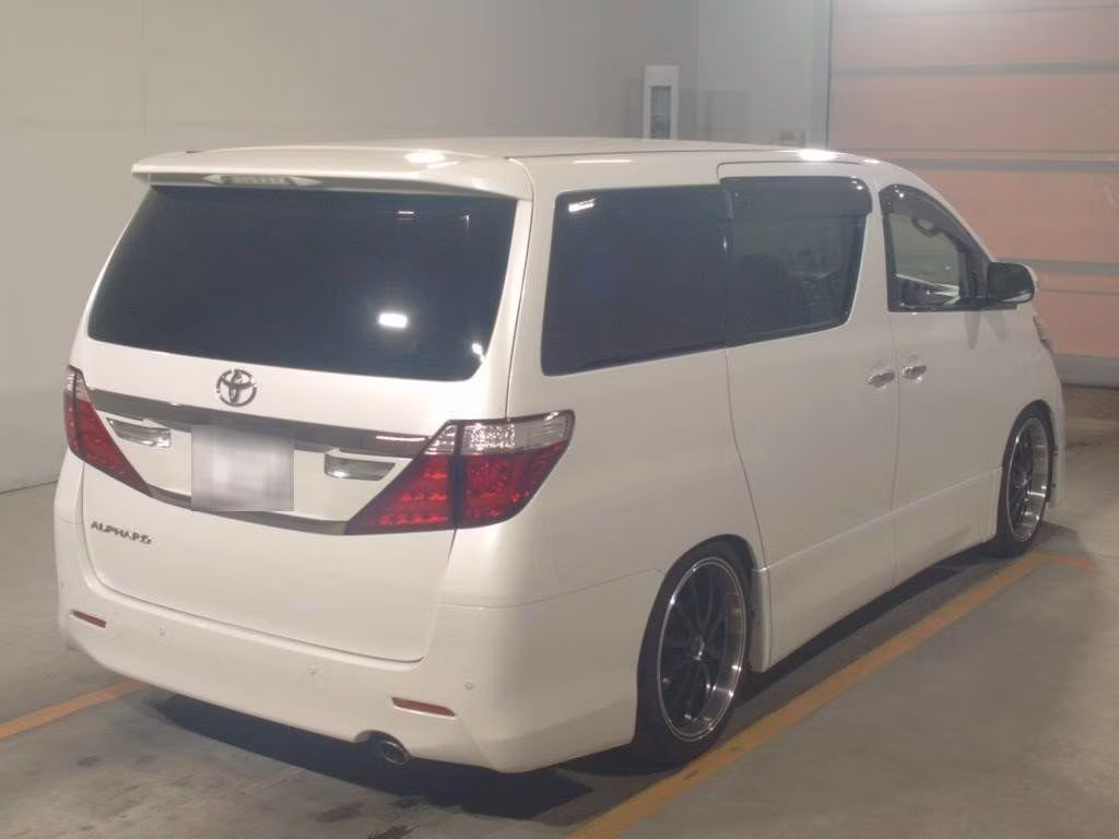 TOYOTA ALPHARD
