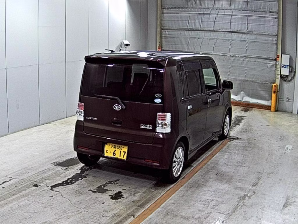 DAIHATSU MOVE CONTE