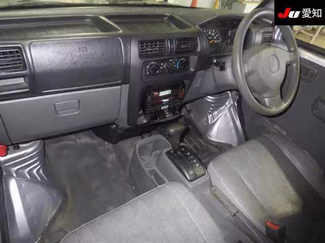 MITSUBISHI MINICAB