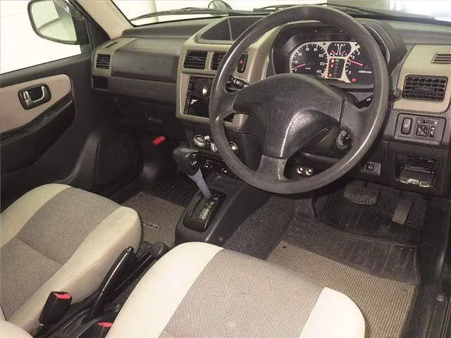 MITSUBISHI PAJERO MINI