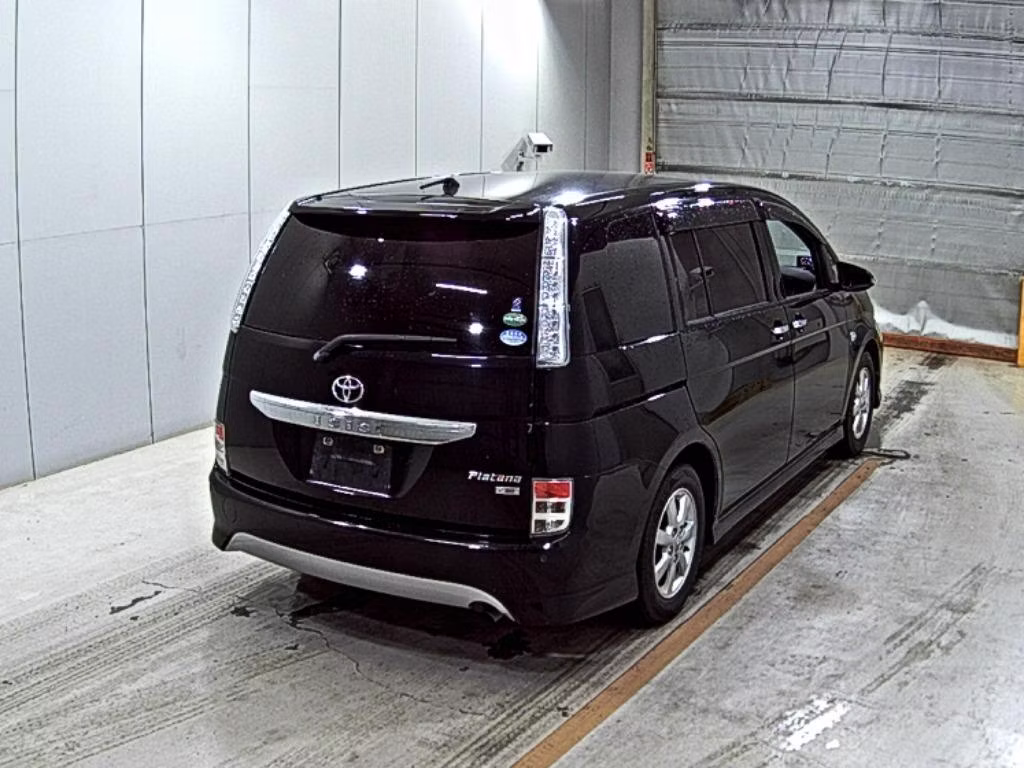 TOYOTA ISIS