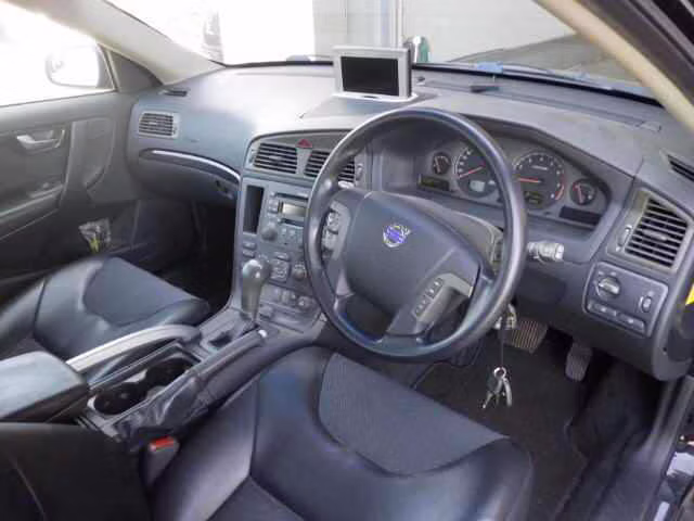 VOLVO XC70