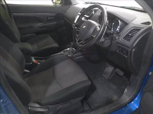 MITSUBISHI RVR