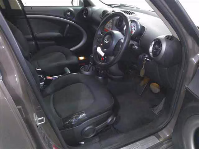 MINI CROSSOVER