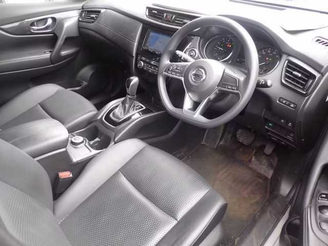 NISSAN X-TRAIL
