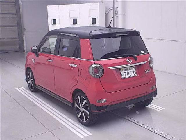DAIHATSU CAST