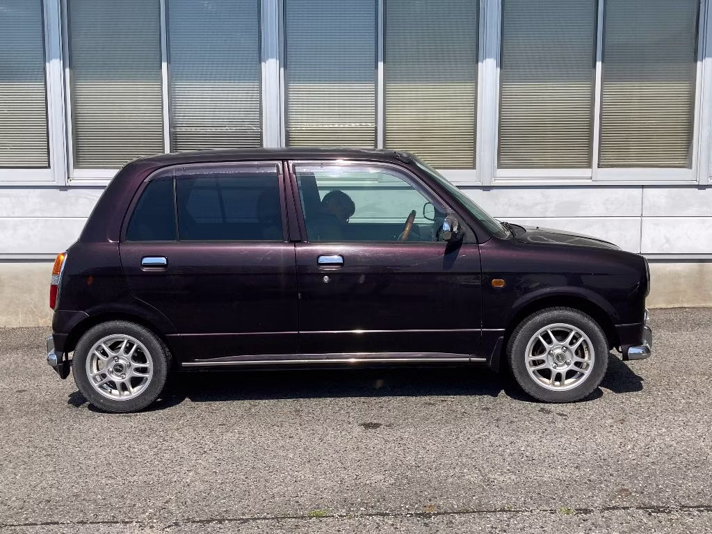 DAIHATSU MIRA GINO