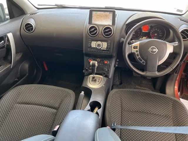 NISSAN DUALIS