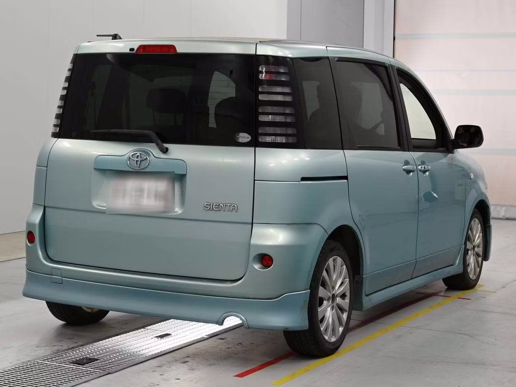 TOYOTA SIENTA