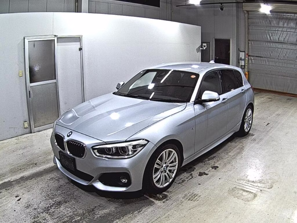 BMW 1-SERIES