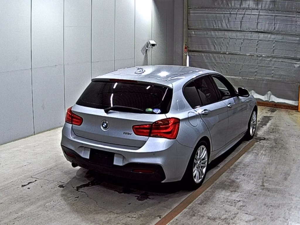 BMW 1-SERIES