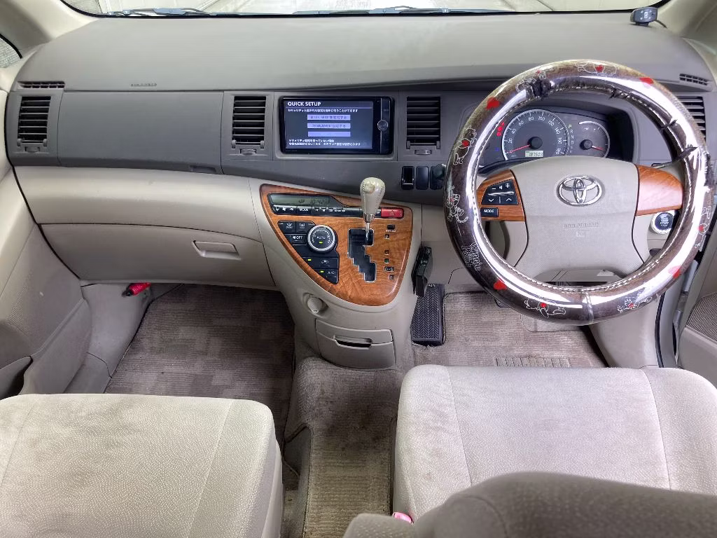 TOYOTA ISIS
