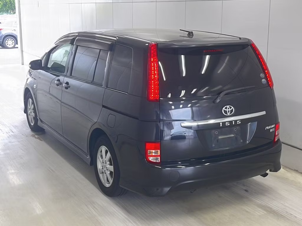 TOYOTA ISIS