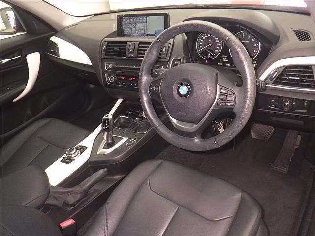 BMW 1-SERIES