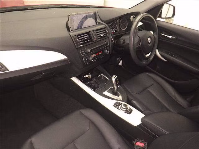 BMW 1-SERIES