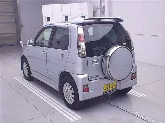 DAIHATSU TERIOS KID